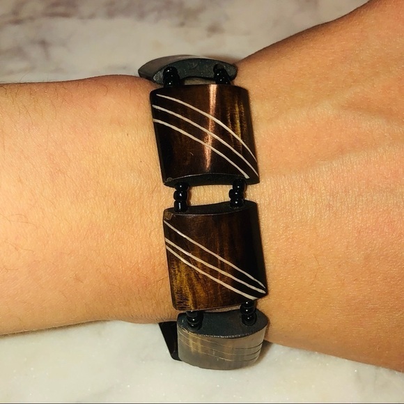 VTG Kenyan Stretchable Carved Square Beaded Bone Bracelet Stretchy Adjustable 6” - Picture 2 of 4